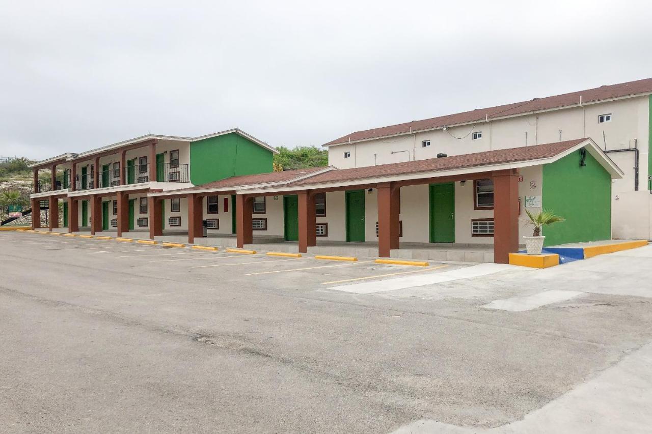 Capital O Palms Hotel, Acuna Ciudad Acuña Exteriér fotografie